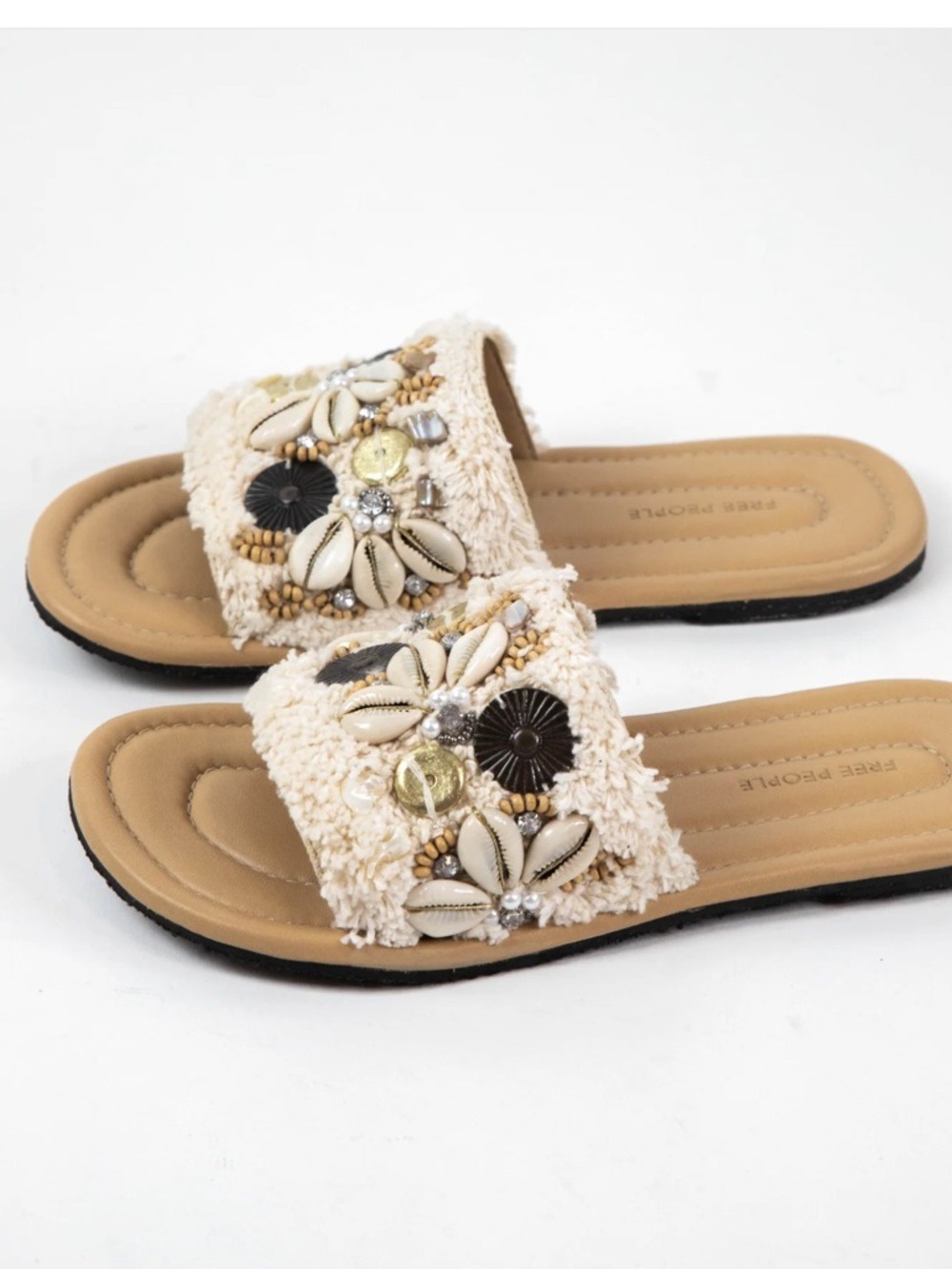 Free People Shipwreck Surf Shell Sandals 7 New - Picture 2 of 6